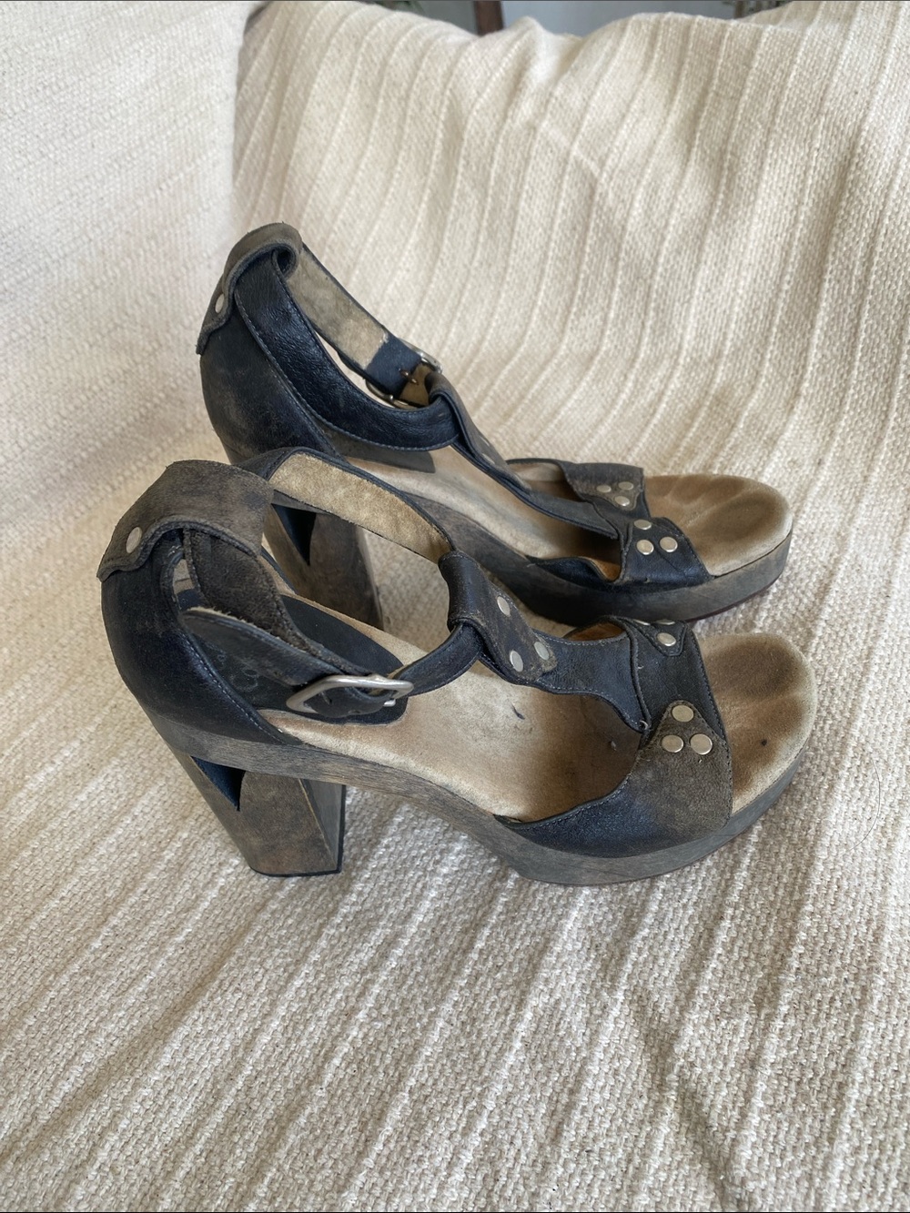 Vintage,Cordero Black Suede Studded Platform Heels